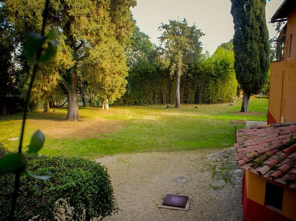 Roman Villa Silj 0*, Rome